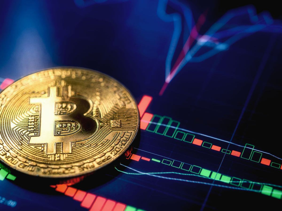 Bitcoin (BTC) Shows Signs of Caution in Short-Term Indicators; Here’s How